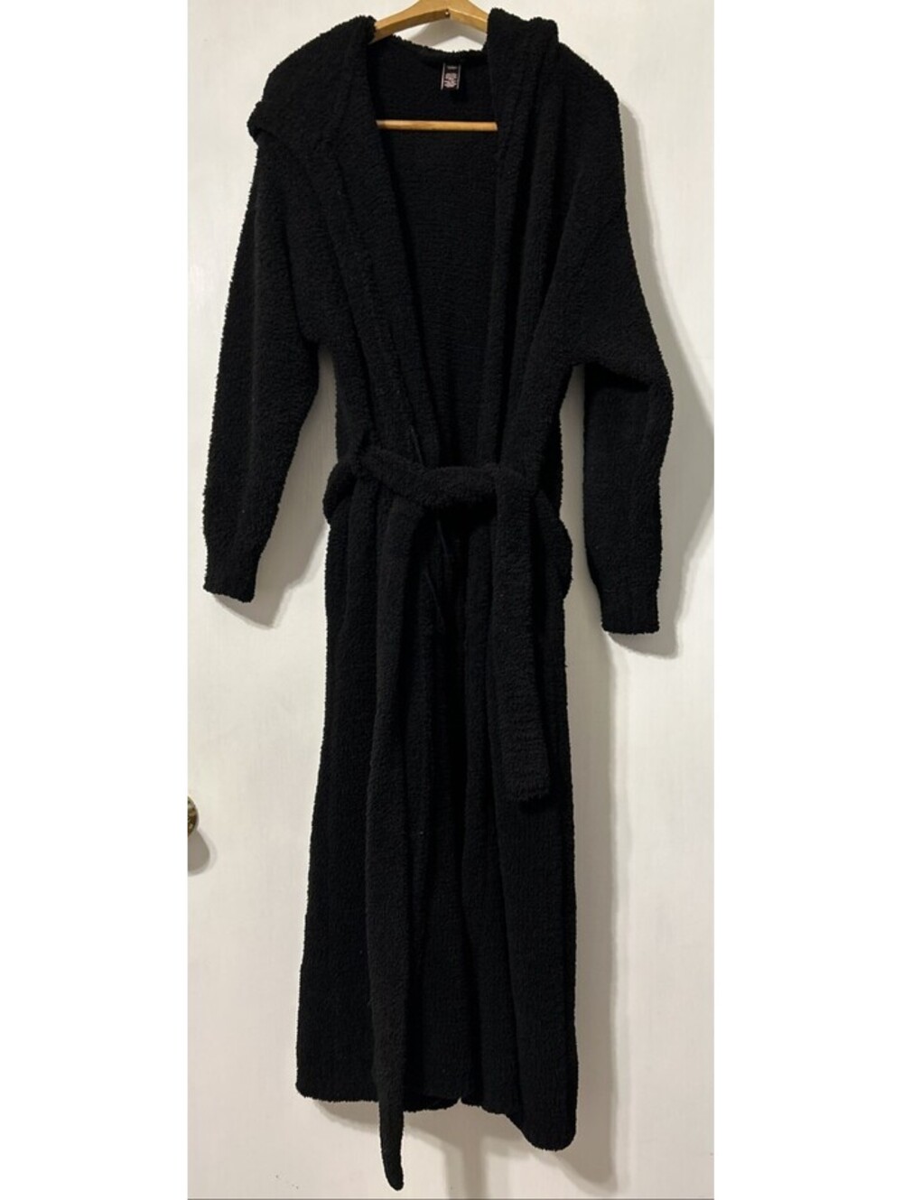 Victoria Secret Long Black Fleece Hooded Robe Long Sleeve Size XS